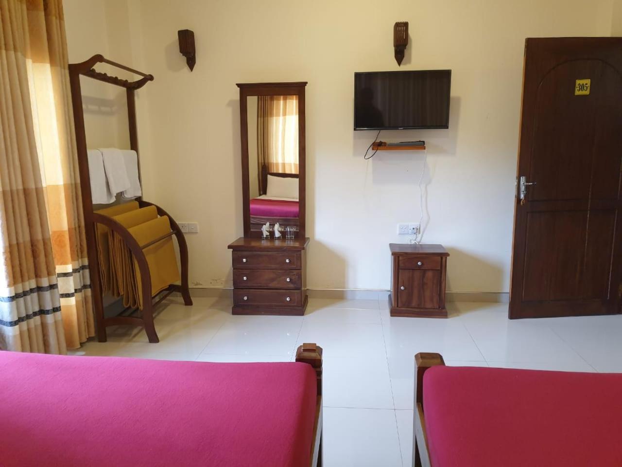 Delhousie Hotel Наллатания Номер фото