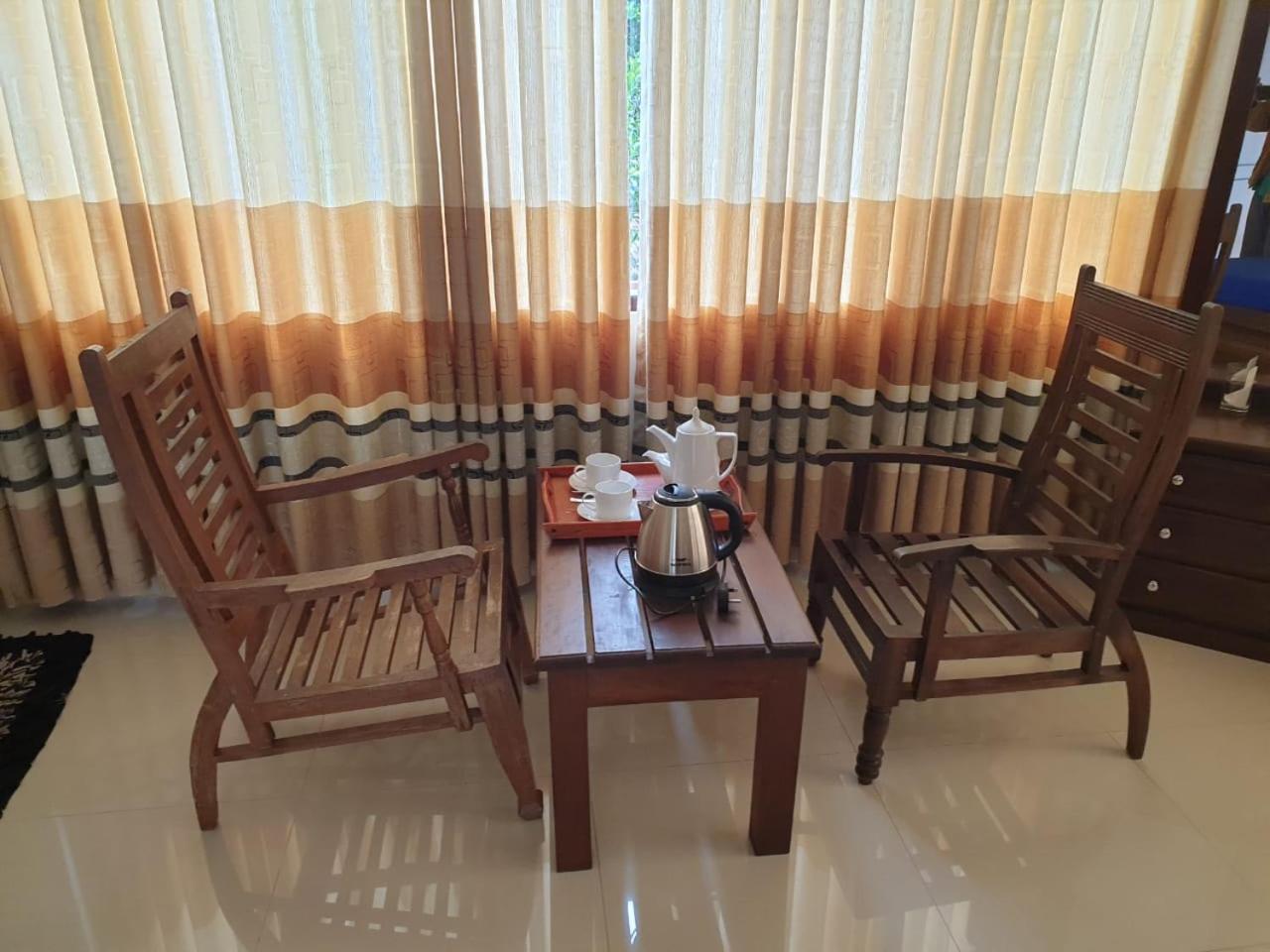 Delhousie Hotel Наллатания Номер фото