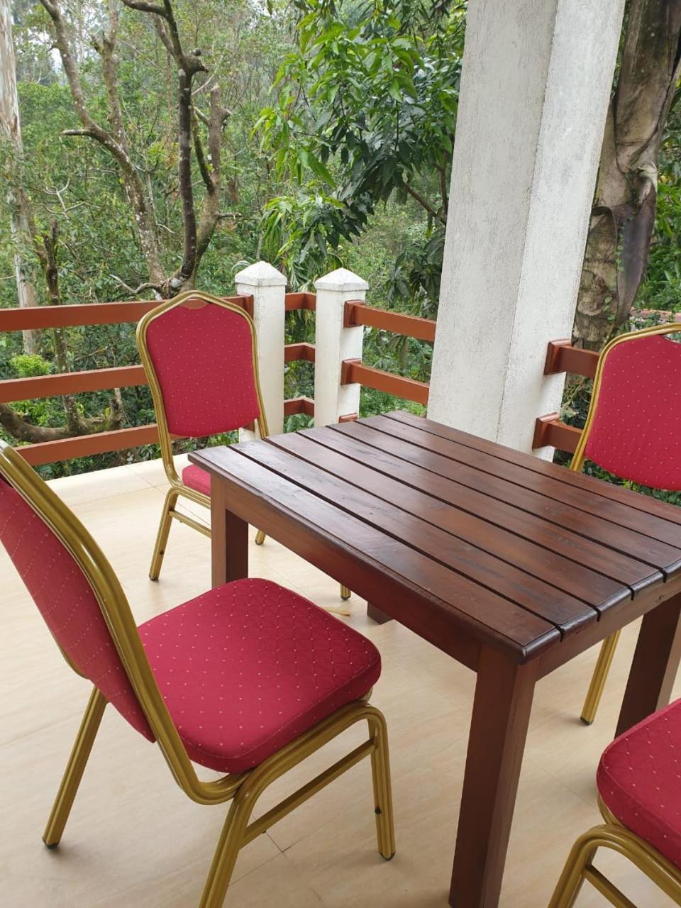 Delhousie Hotel Наллатания Номер фото